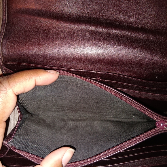 Gucci Authentic Brown Lovely Heart Monogram Bi-Fold Continental Guccisima Wallet - Picture 5 of 12